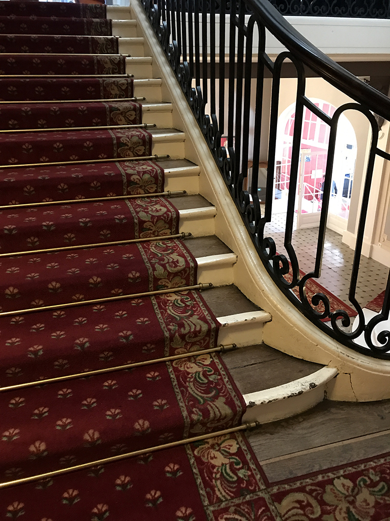 Staircase, Hôtel-Club Cosmos Contrexéville (original wood of steps showing)